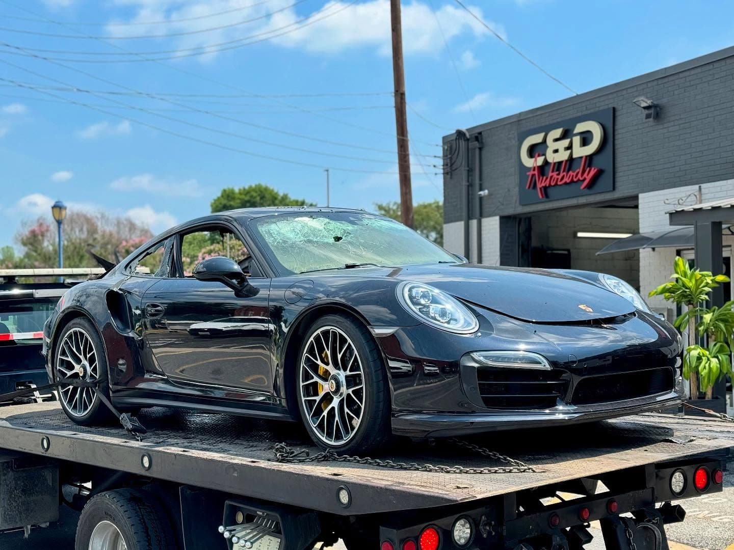 Fast Reliable Autobody and Paint Services